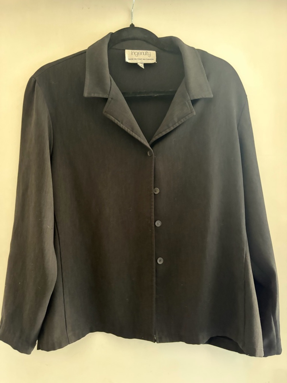 Ingenuey Black Button-Front Blouse
